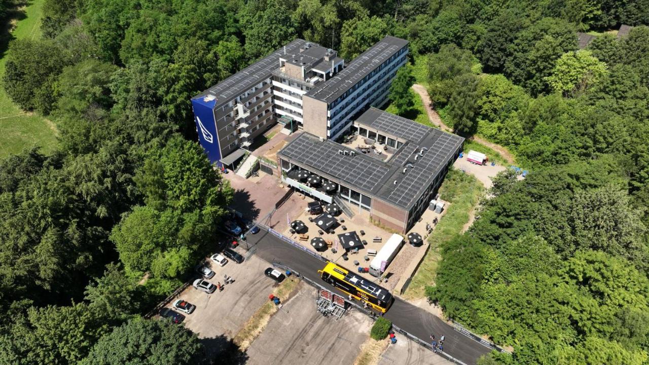 The Tower Sportshostel Sittard Εξωτερικό φωτογραφία